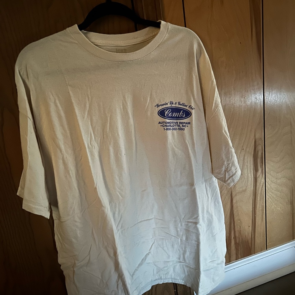 Luke Combs “COMBS AUTOMOTIVE REPAIR TEE”